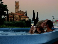 jacuzzi esterna_booking