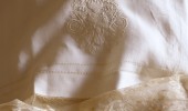 Linen Seal