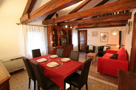 Three Bedroom Apt Venice